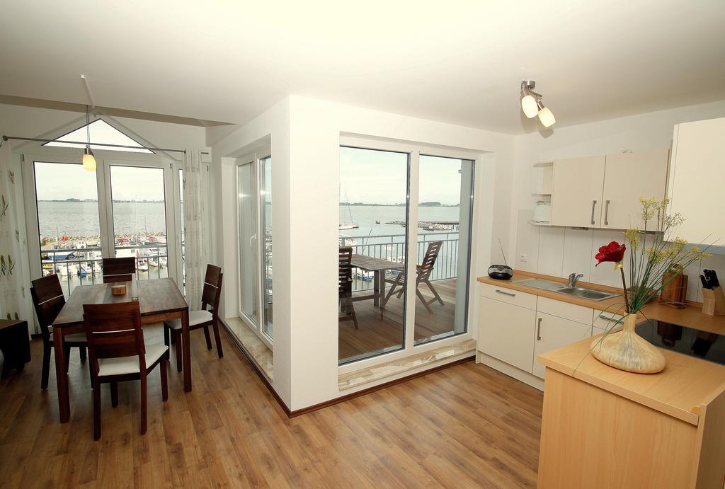 Ferienwohnung Wiek Im Hafenkieker Wiek auf Ruegen Quarto foto