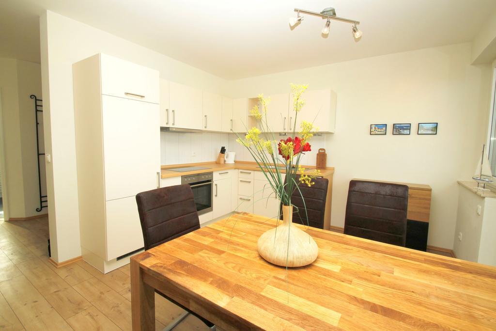 Ferienwohnung Wiek Im Hafenkieker Wiek auf Ruegen Quarto foto