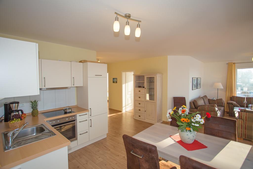 Ferienwohnung Wiek Im Hafenkieker Wiek auf Ruegen Quarto foto